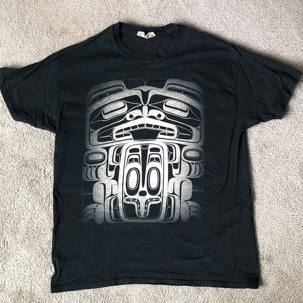 Tiki T-shirt by native origins, size large men’s